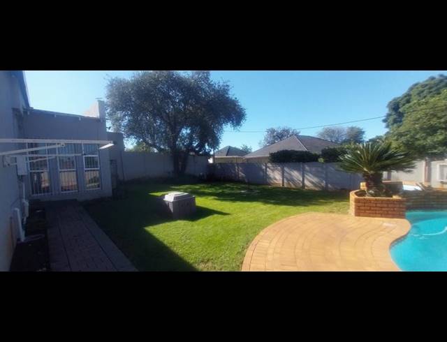 3 BEDROOM HOUSE FOR SALE IN MARLANDS
